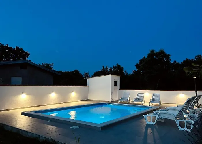 Luca Semesterbostad *