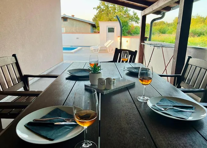 Luca Semesterbostad *